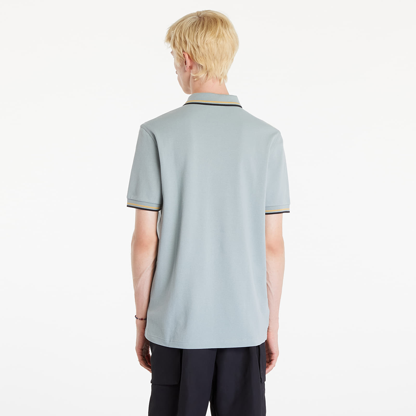 Trička FRED PERRY The Twin Tipped Polo Short Sleeve Tee Silver Blue/ Dark Caramel/ Black