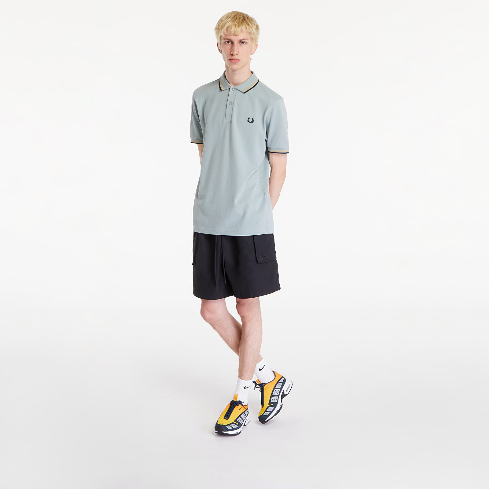 Trička FRED PERRY The Twin Tipped Polo Short Sleeve Tee Silver Blue/ Dark Caramel/ Black