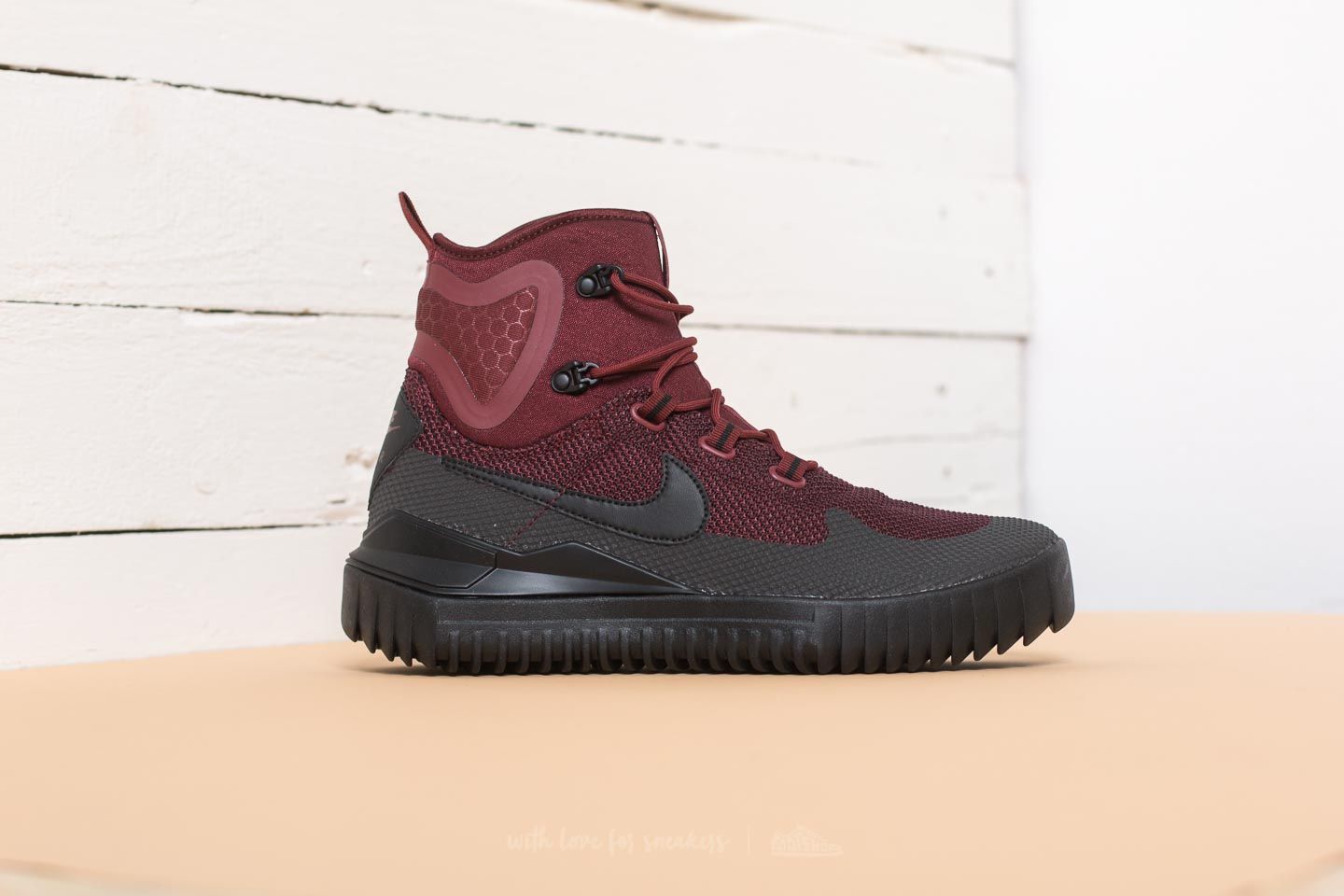 Men's shoes Nike Air Wild Mid Dark Team Red/ Black-Port Wine