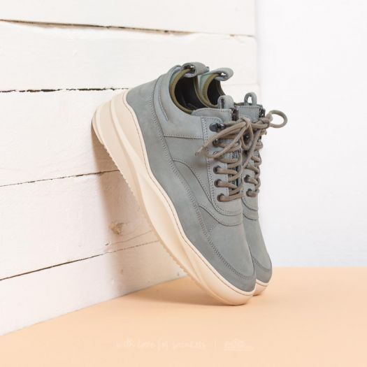 Filling pieces low sky seam trainers sales