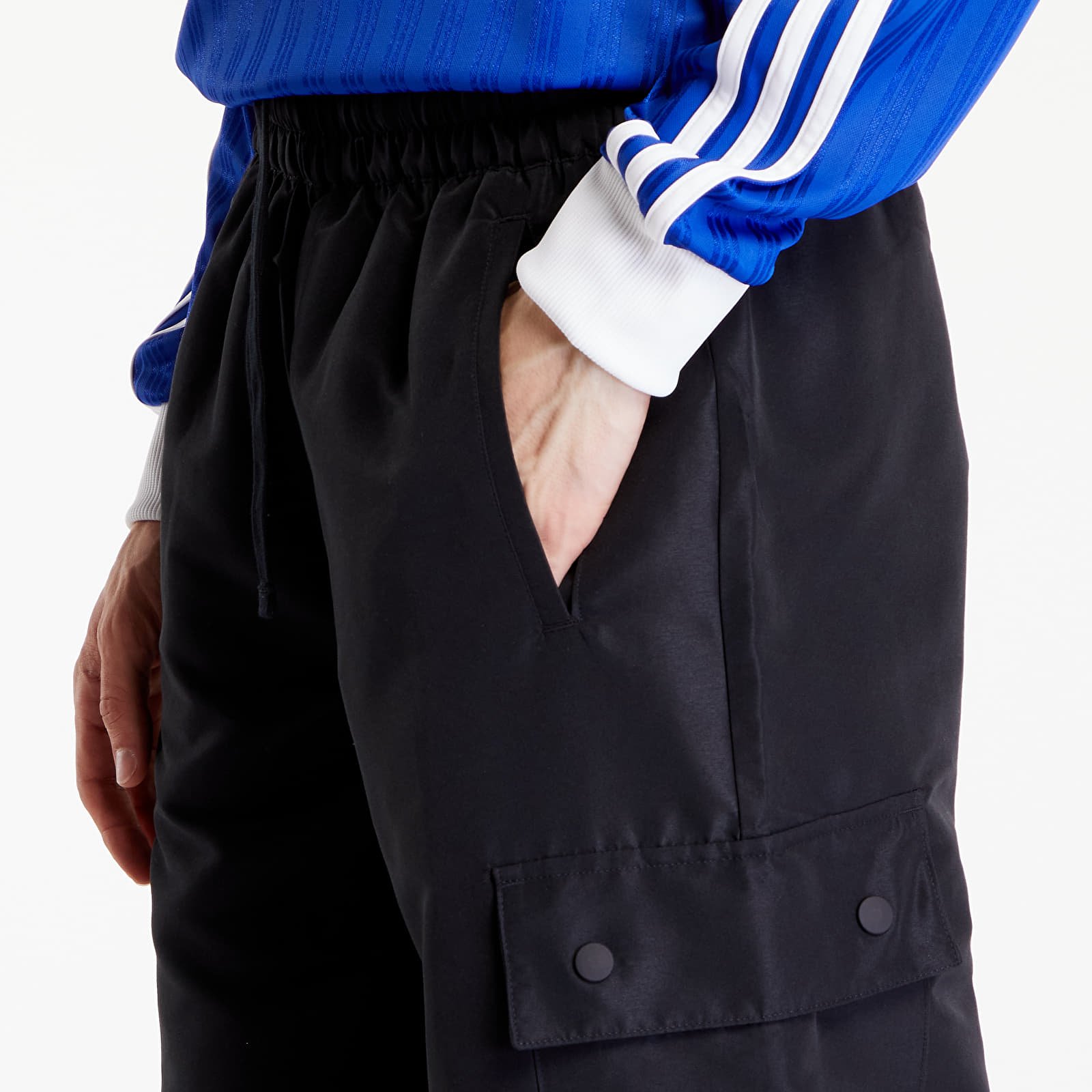 Women's trousers adidas Essentials Woven Cargo Black