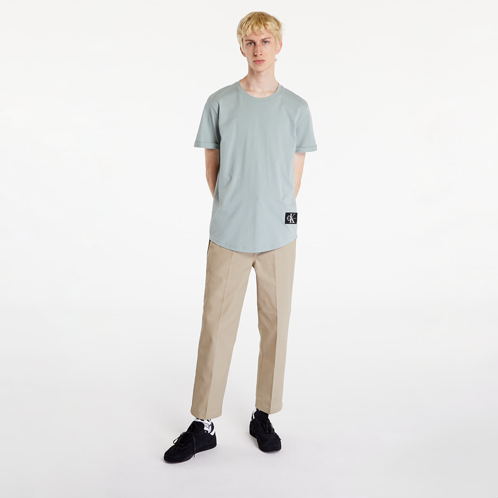 Moške majice  Calvin Klein Jeans Badge Turn Up Short Sleeve T-Shirt Slate Gray