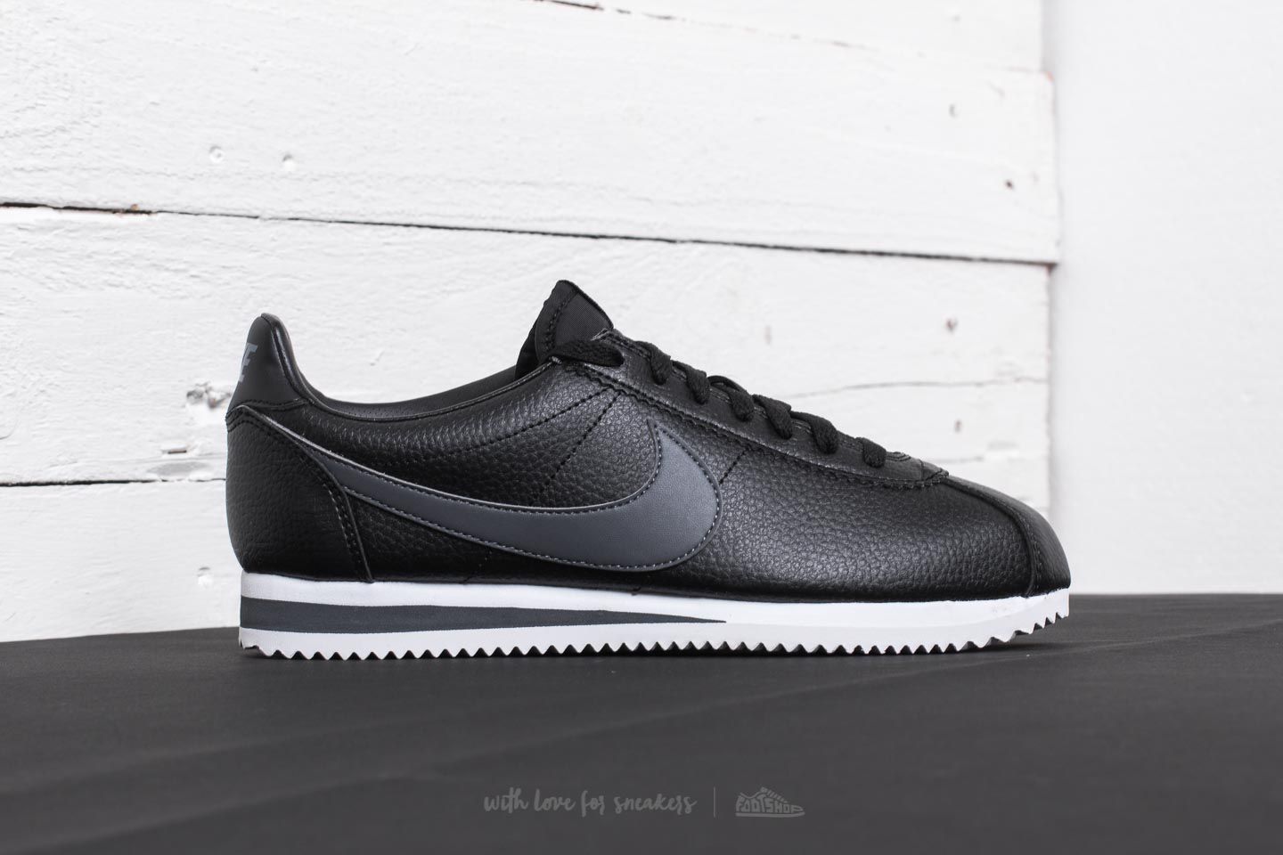 Classic cortez leather dark grey online