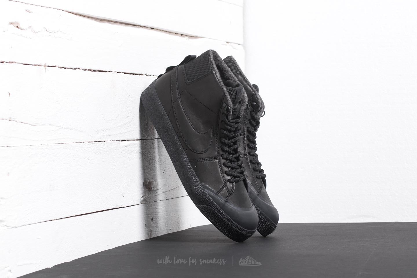 Herren Sneaker und Schuhe Nike SB Blazer Zoom Mid XT Bota Black/ Black-Anthracite
