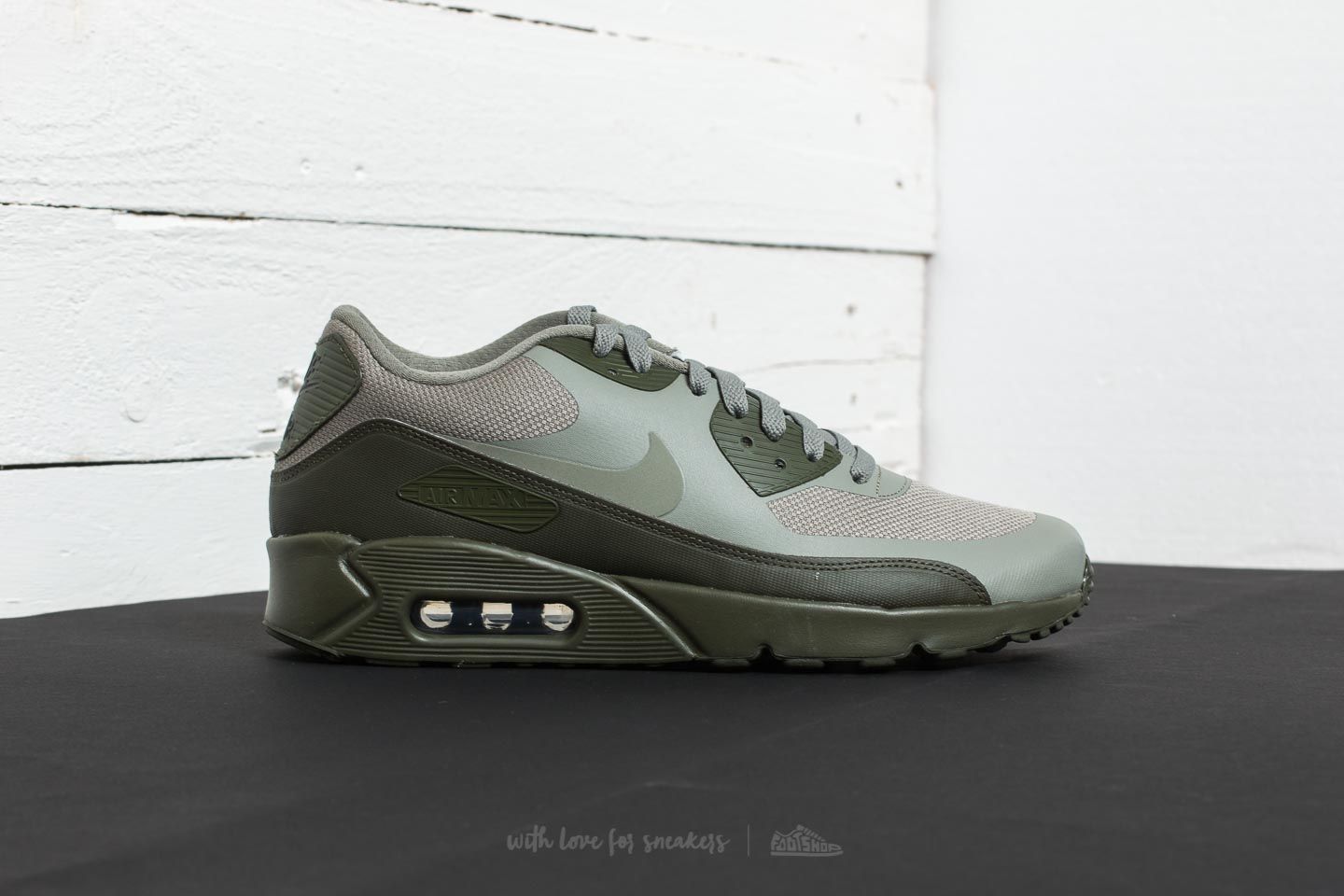 Men s shoes Nike Air Max 90 Ultra 2.0 Essential Dark Stucco Dark