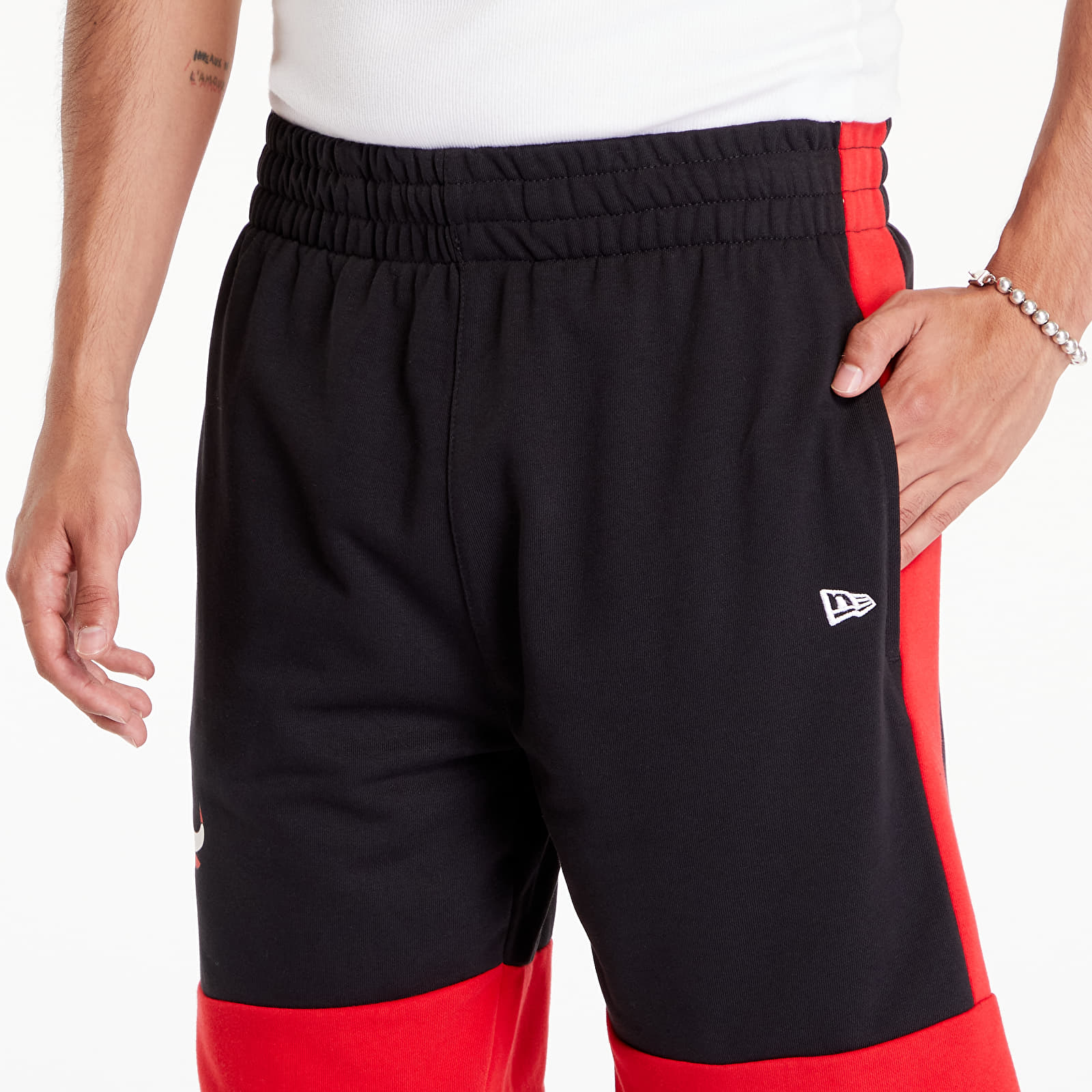 Shorts voor heren New Era NBA Colour Block Shorts Chicago Bulls Black/ Front Door Red