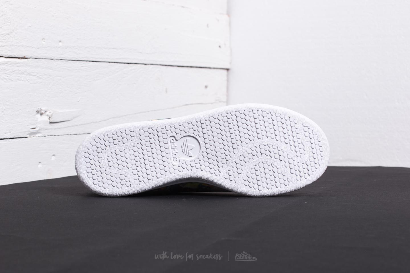 Încălțăminte și sneakerși pentru femei adidas Stan Smith W Core Black/ Core Black/ Footwear White