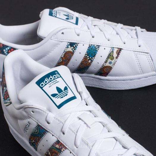adidas Superstar W