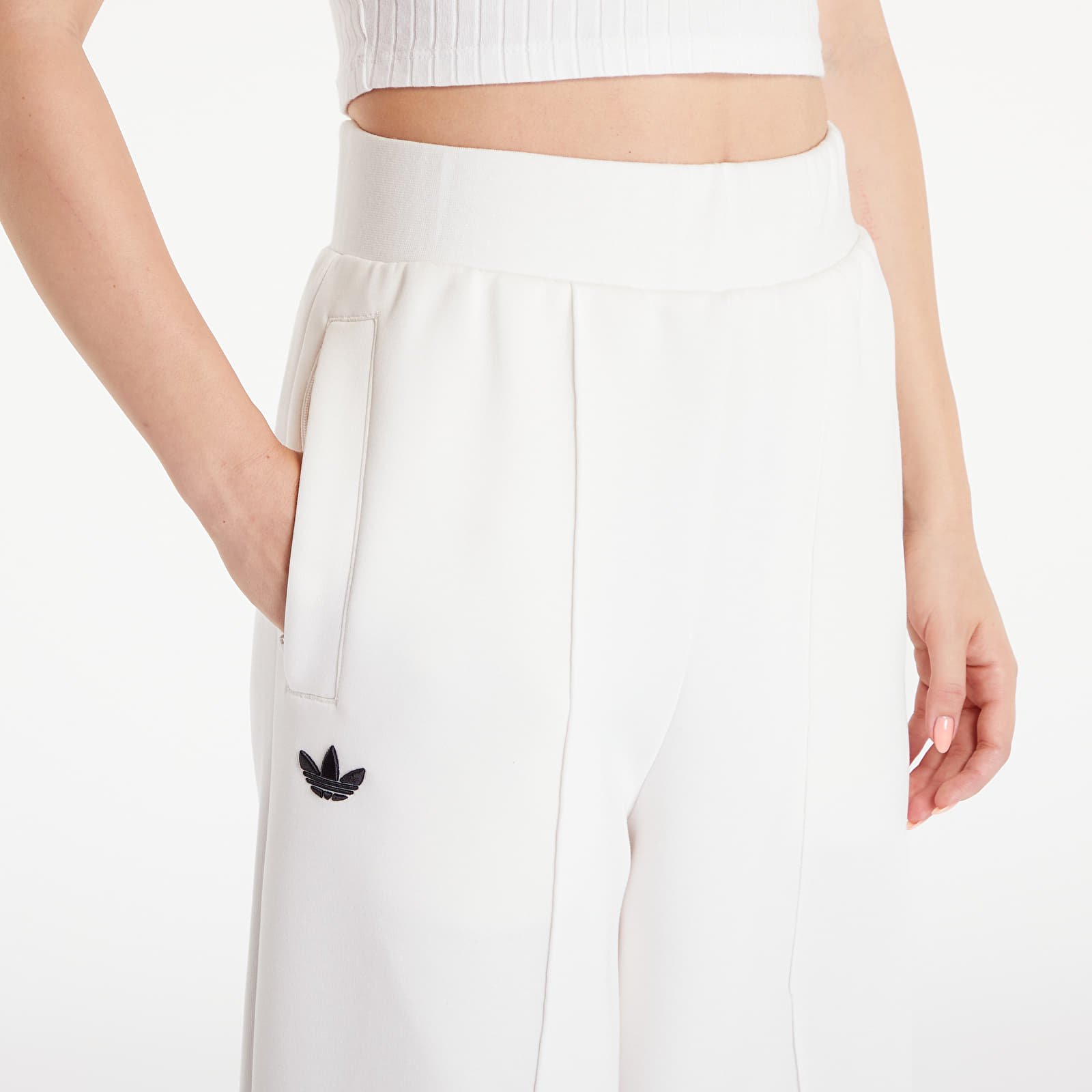 Tepláky adidas Adicolor Neuclassics Trackpant Cloud White