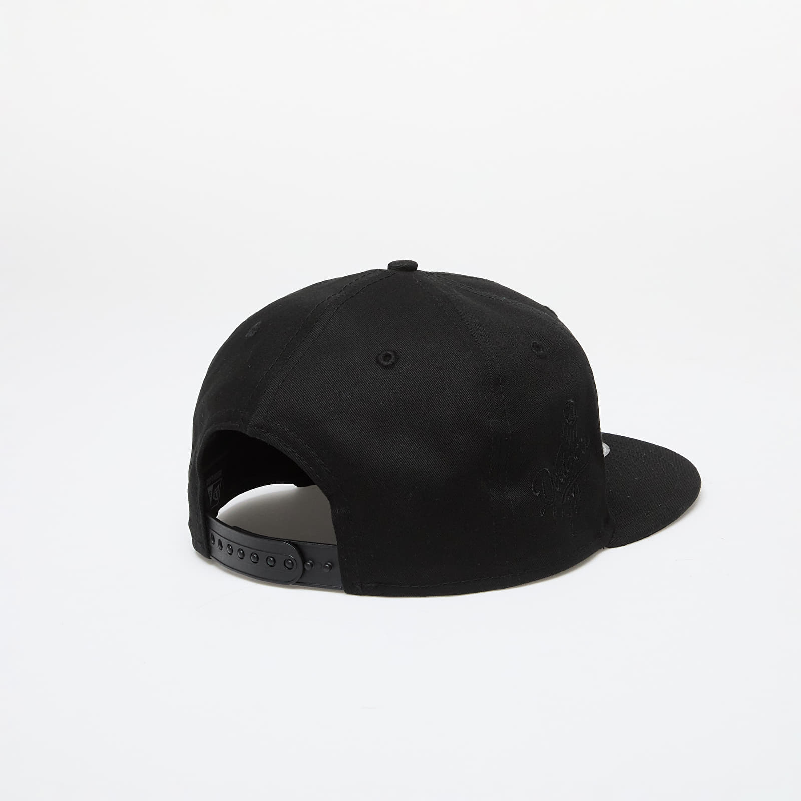 Șepci New Era Los Angeles Dodgers Monochrome 9FIFTY Snapback Cap Black