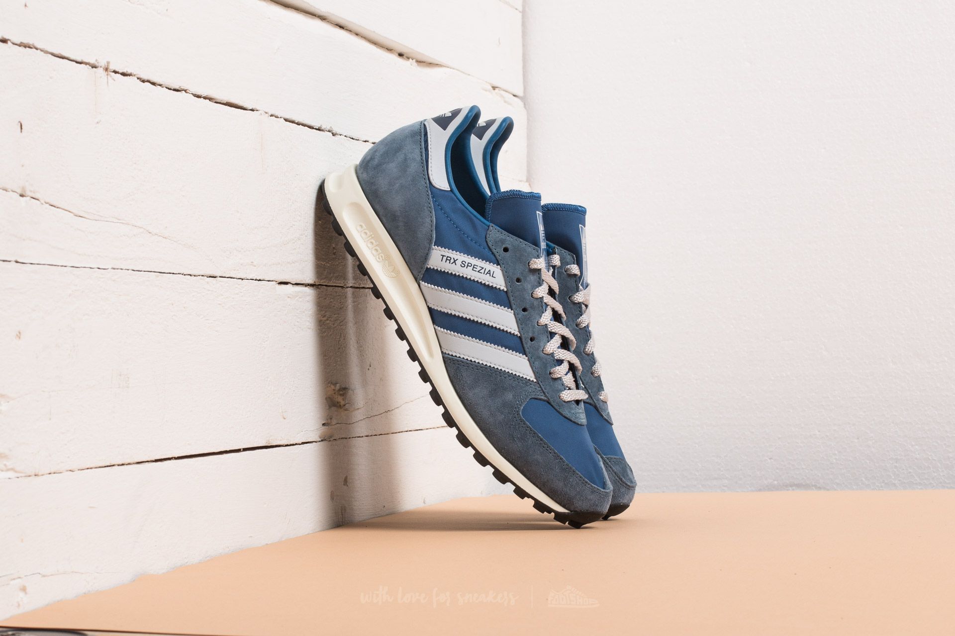 Adidas spezial hotsell trx spzl