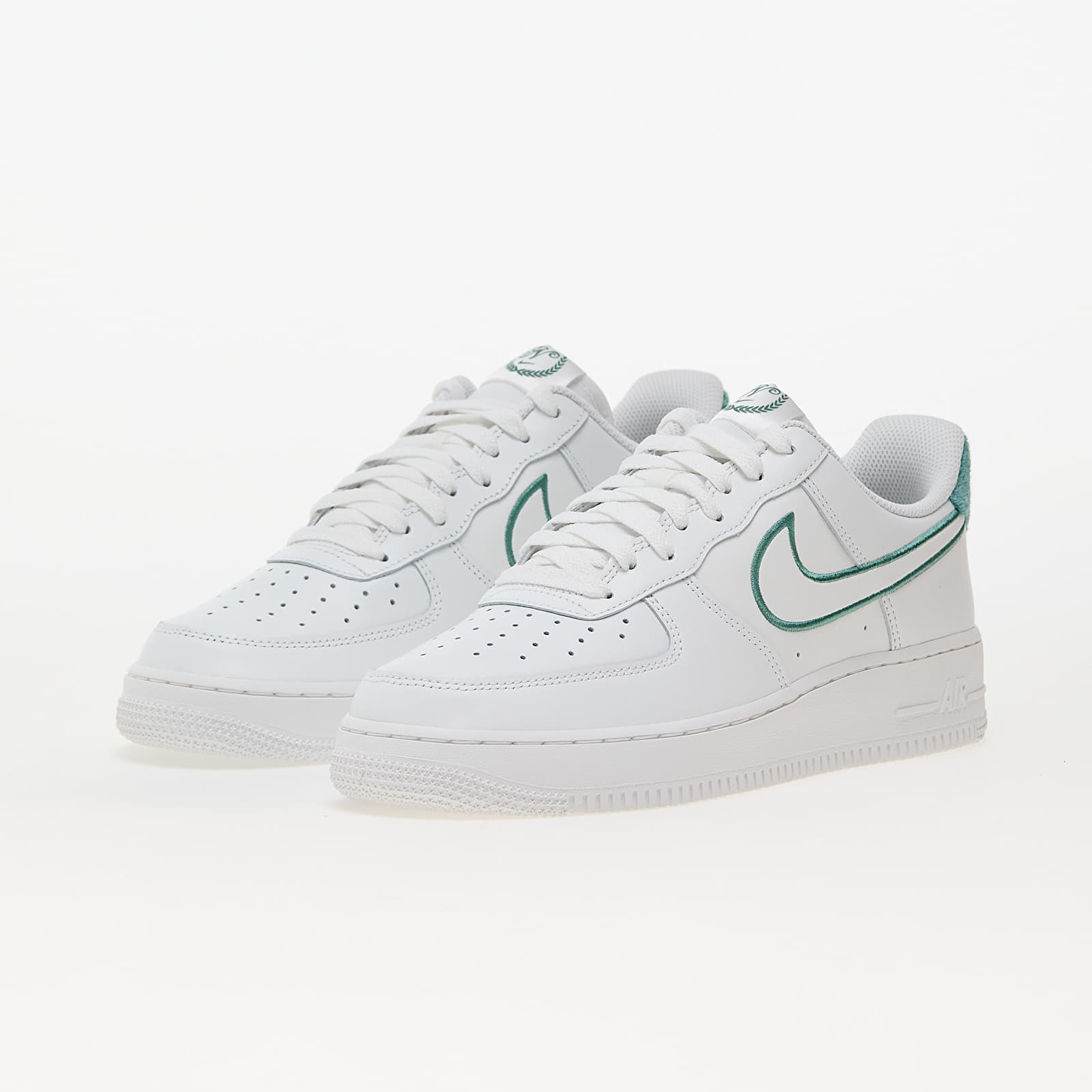 Nike Air Force 1 07 Lv8 Weis Nike Air Force 1 '07 Lv8