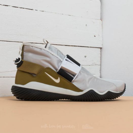 Komyuter se nike top