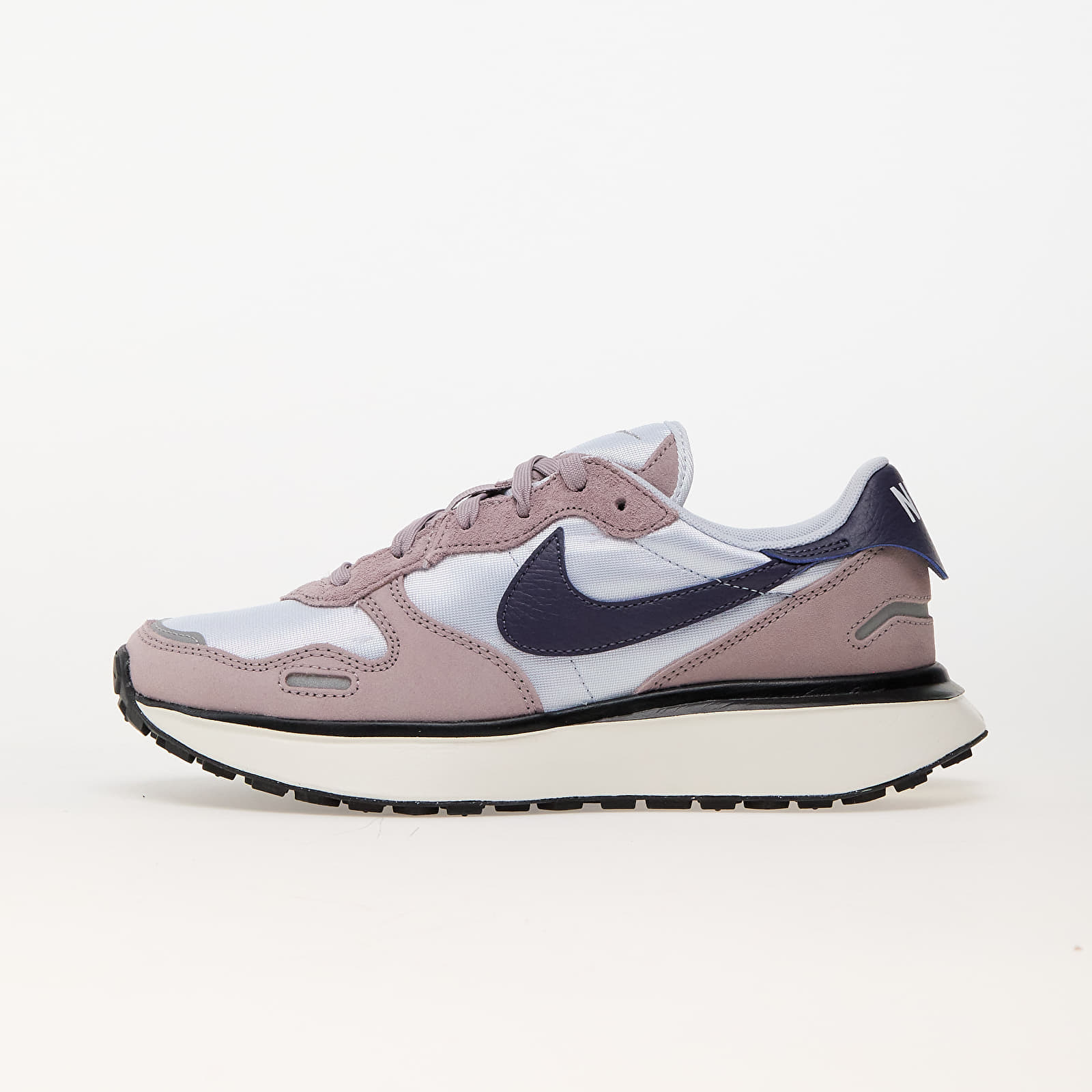 Levně Tenisky Nike W Phoenix Waffle Football Grey/ Light Violet Ore/ Taupe Grey/ Dark Raisin