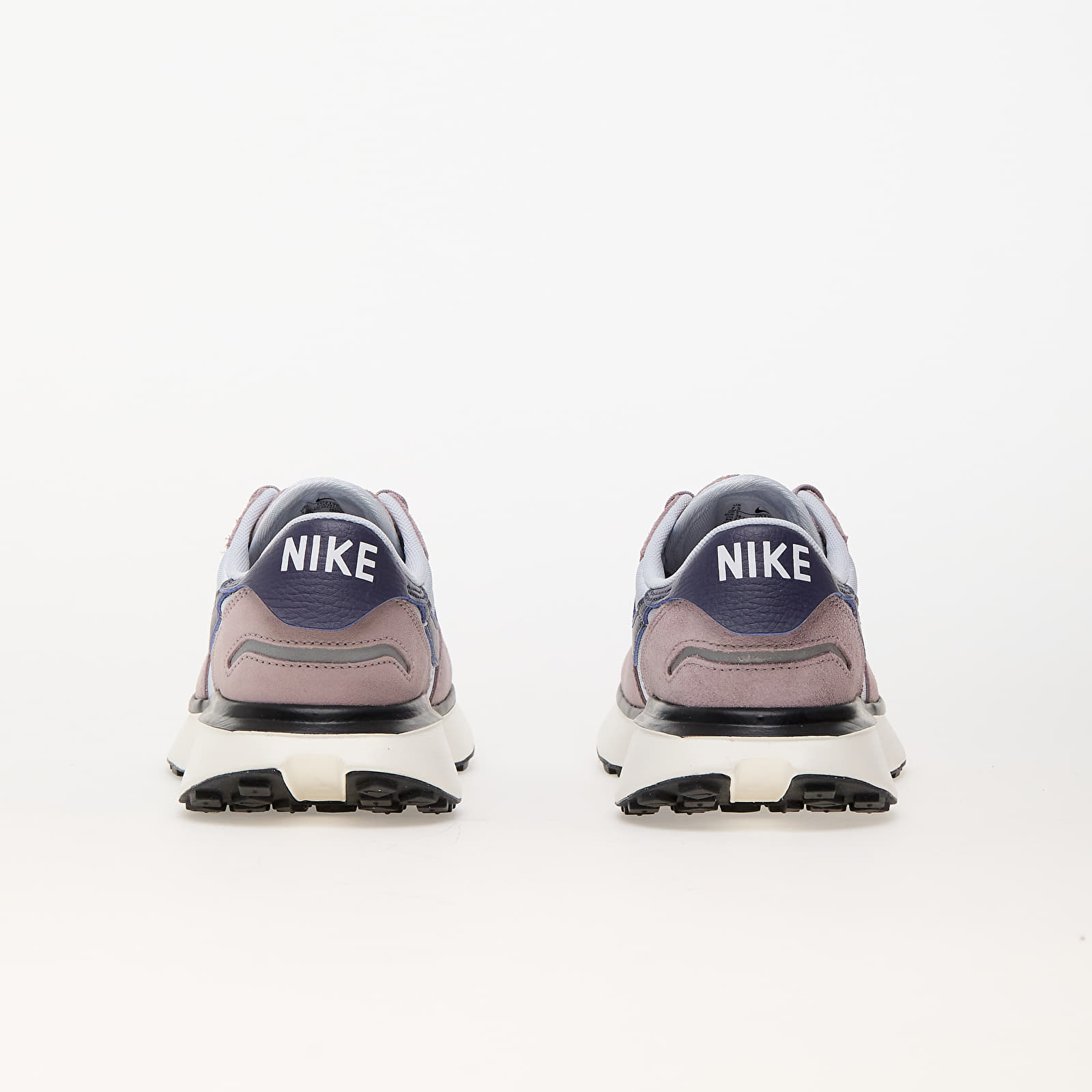 Women's shoes Nike W Phoenix Waffle Football Grey/ Light Violet Ore/ Taupe Grey/ Dark Raisin