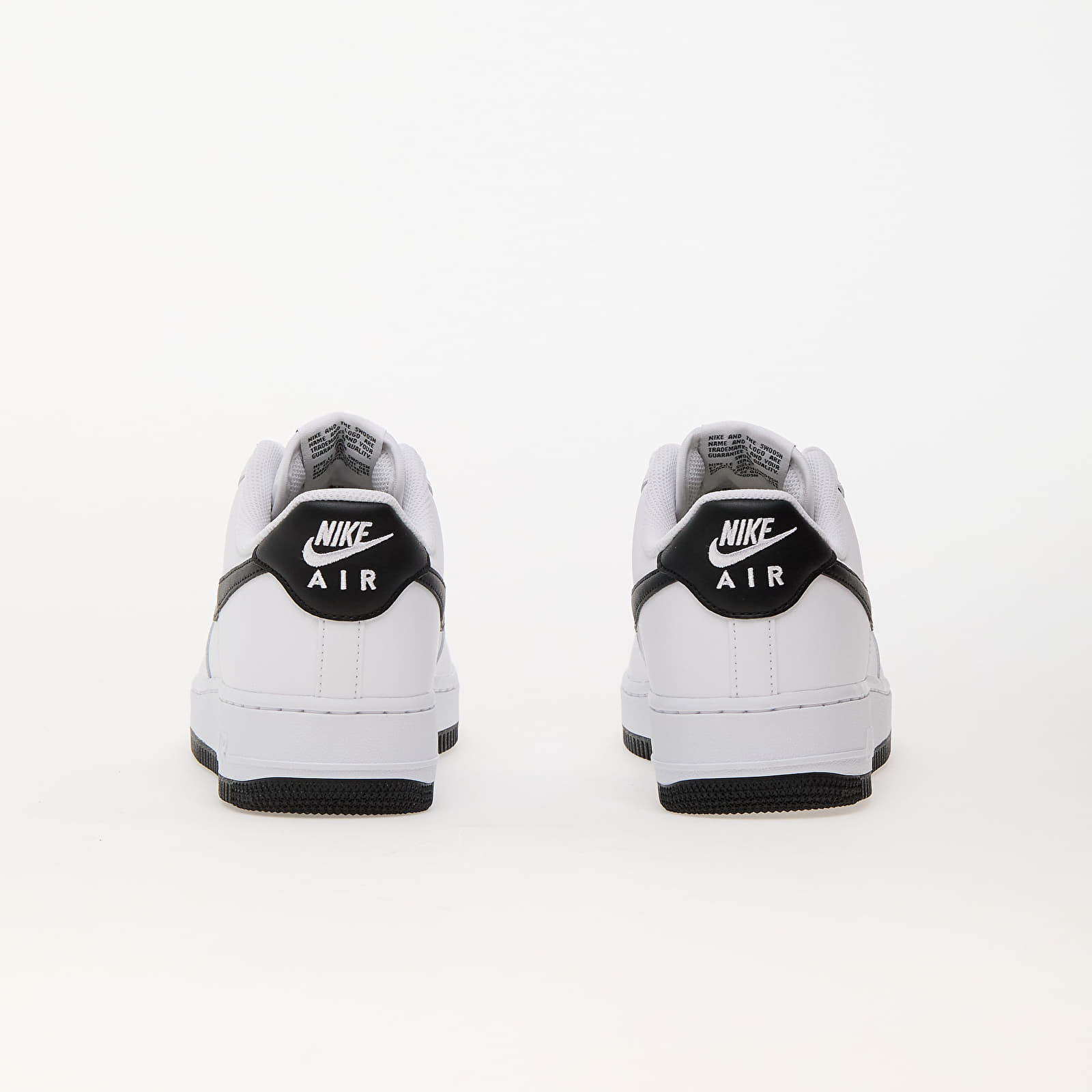 Scarpe uomo Nike Air Force 1 07 White Black White Footshop