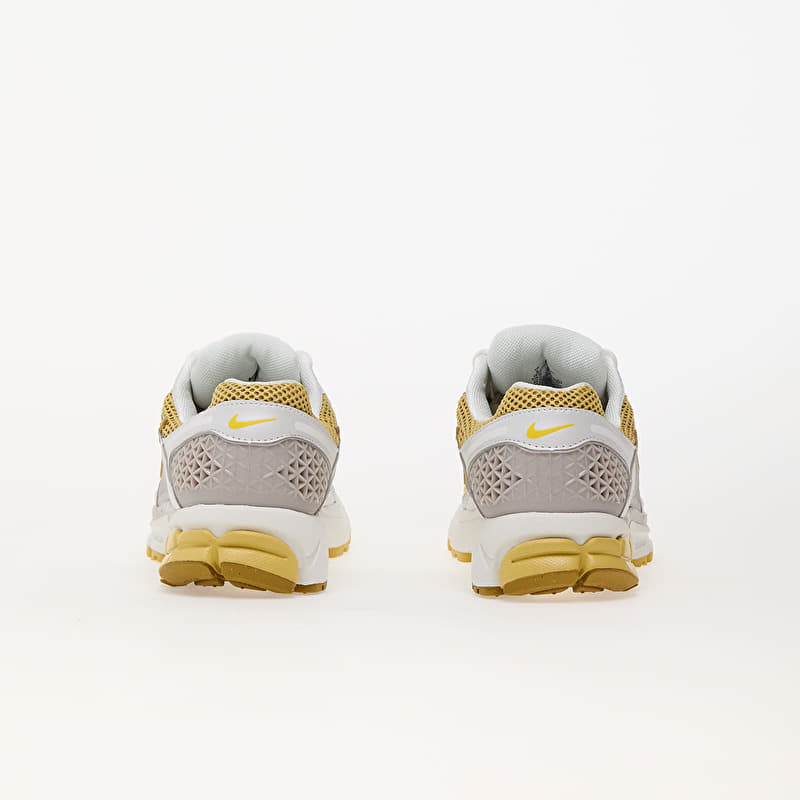 Women's shoes Nike W Zoom Vomero 5 Bronzine/ Lightening-Mtlc
