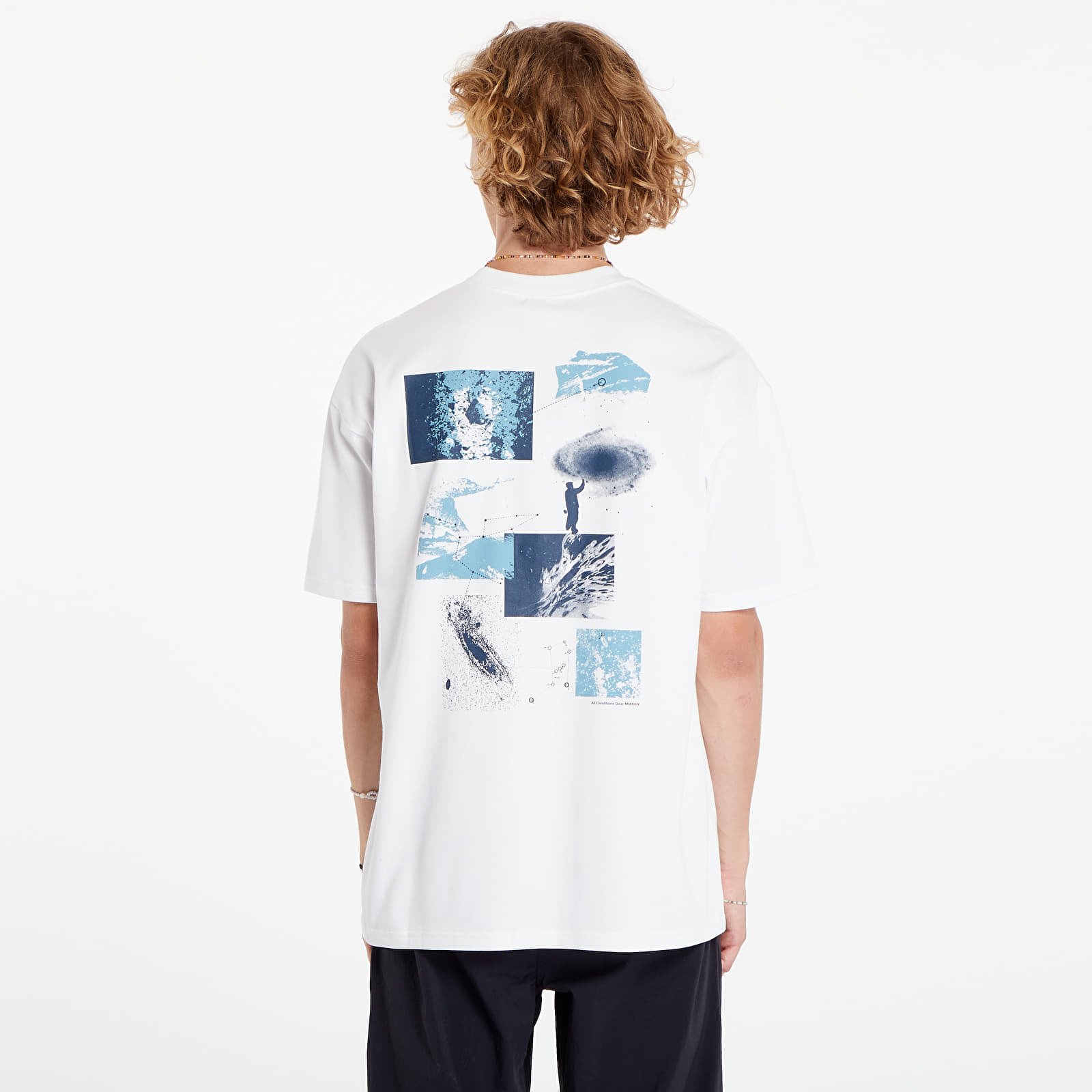 Männer T-Shirts Nike ACG Men's Dri-FIT Galaxy T-Shirt  Summit White