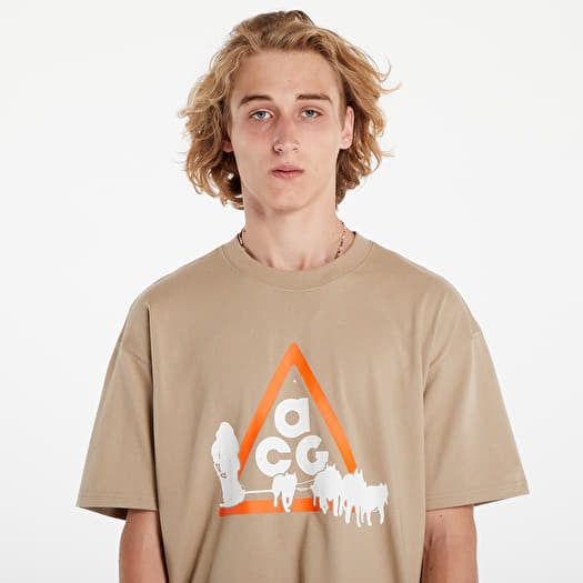 Nike tee dog sale