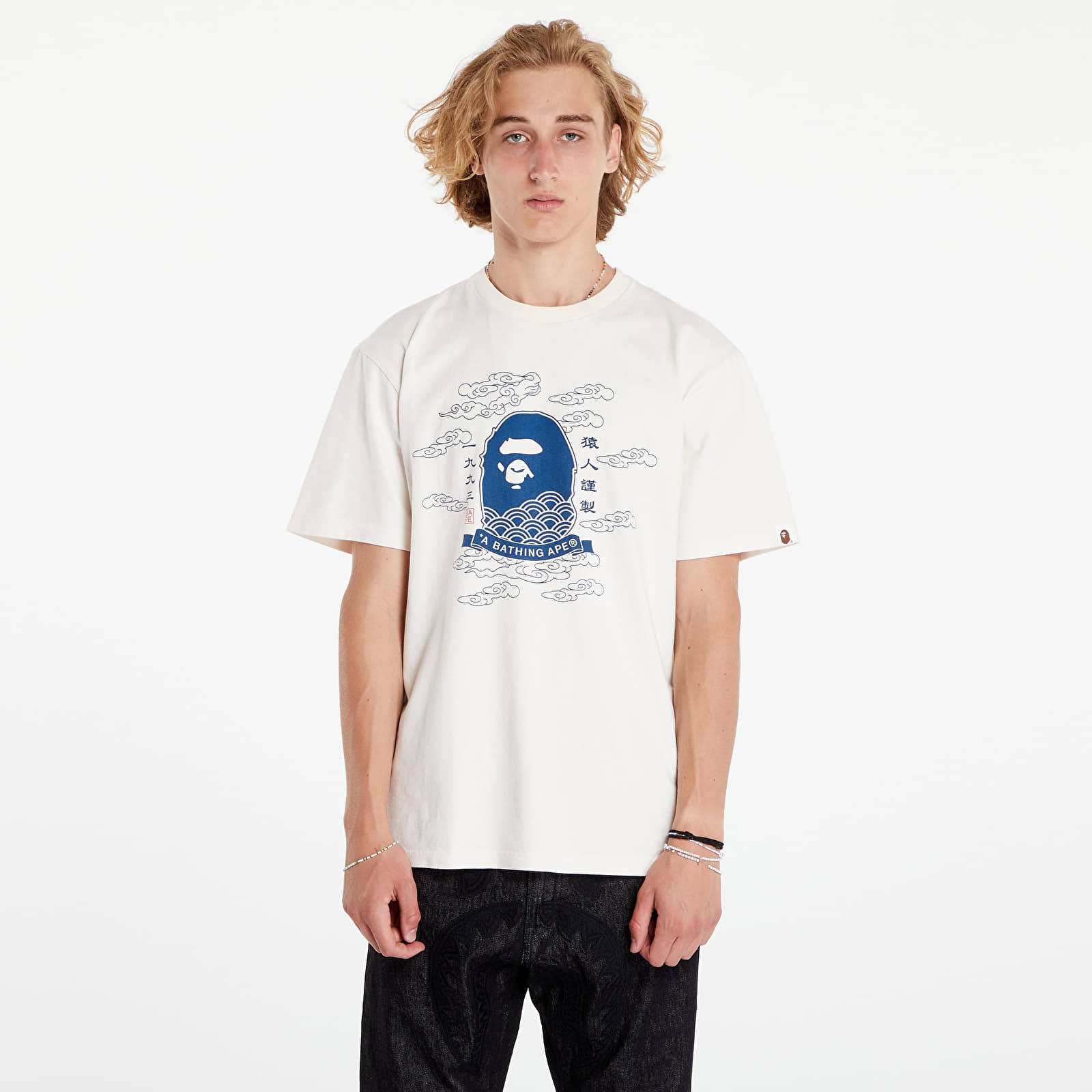 Bathing ape logo t shirt hot sale