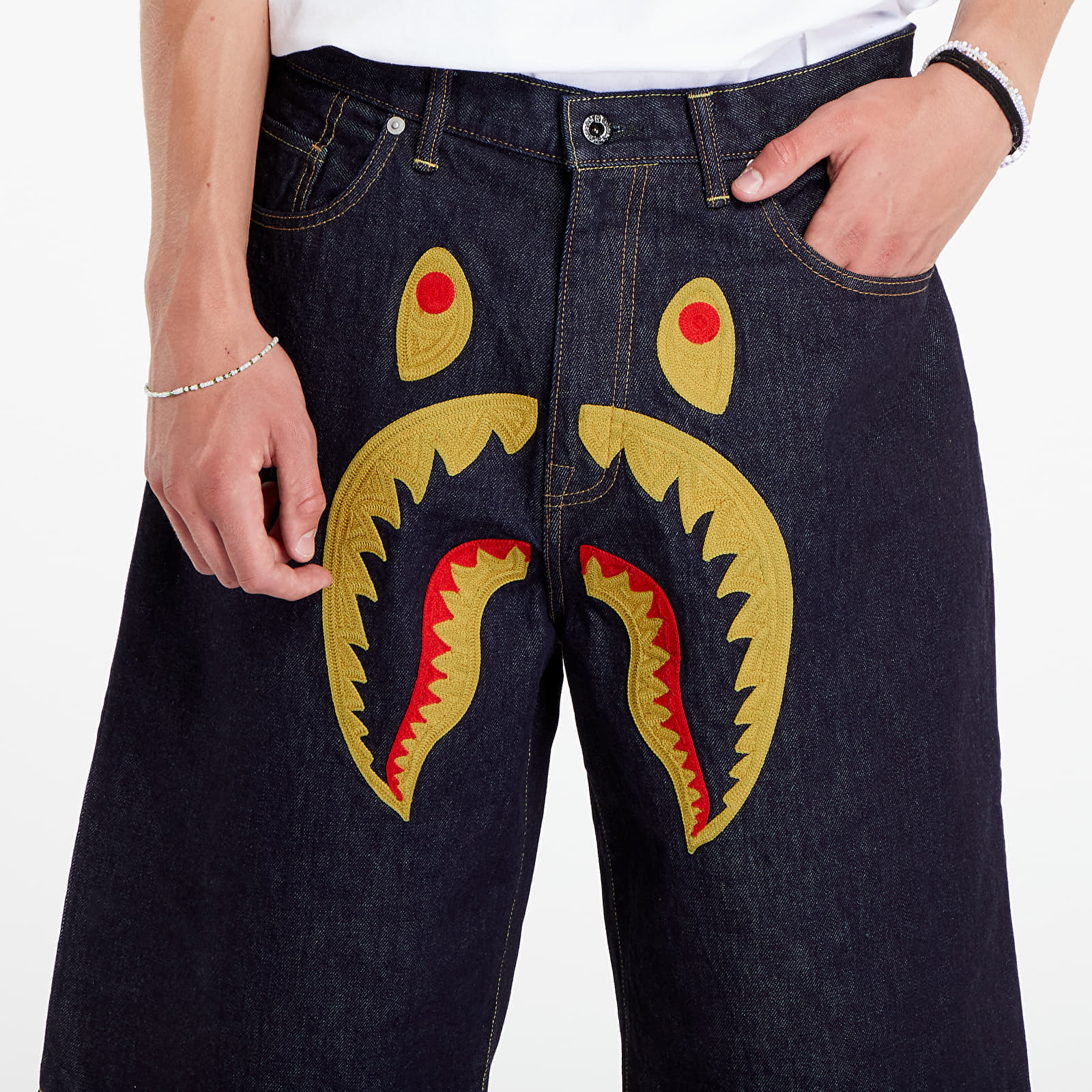 Pantaloni scurți A BATHING APE Shark Denim Shorts Indigo - 1 | YEO