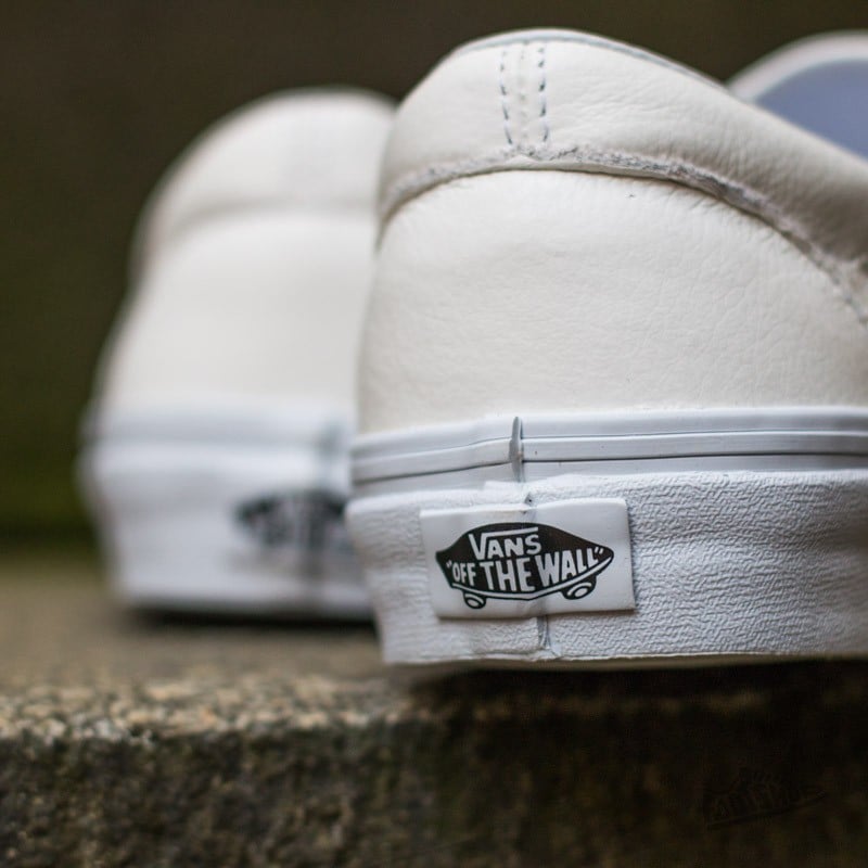 Férfi cipők Vans Classic Slip- On (Premium Leather) True White/Mono