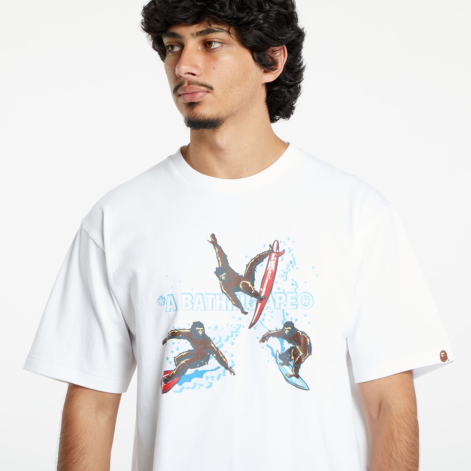 T-paidat A BATHING APE Surfing Apes Tee White