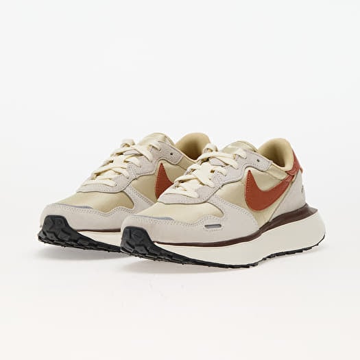 Women's shoes Nike W Phoenix Waffle Team Gold/ Dark Russet-Coconut