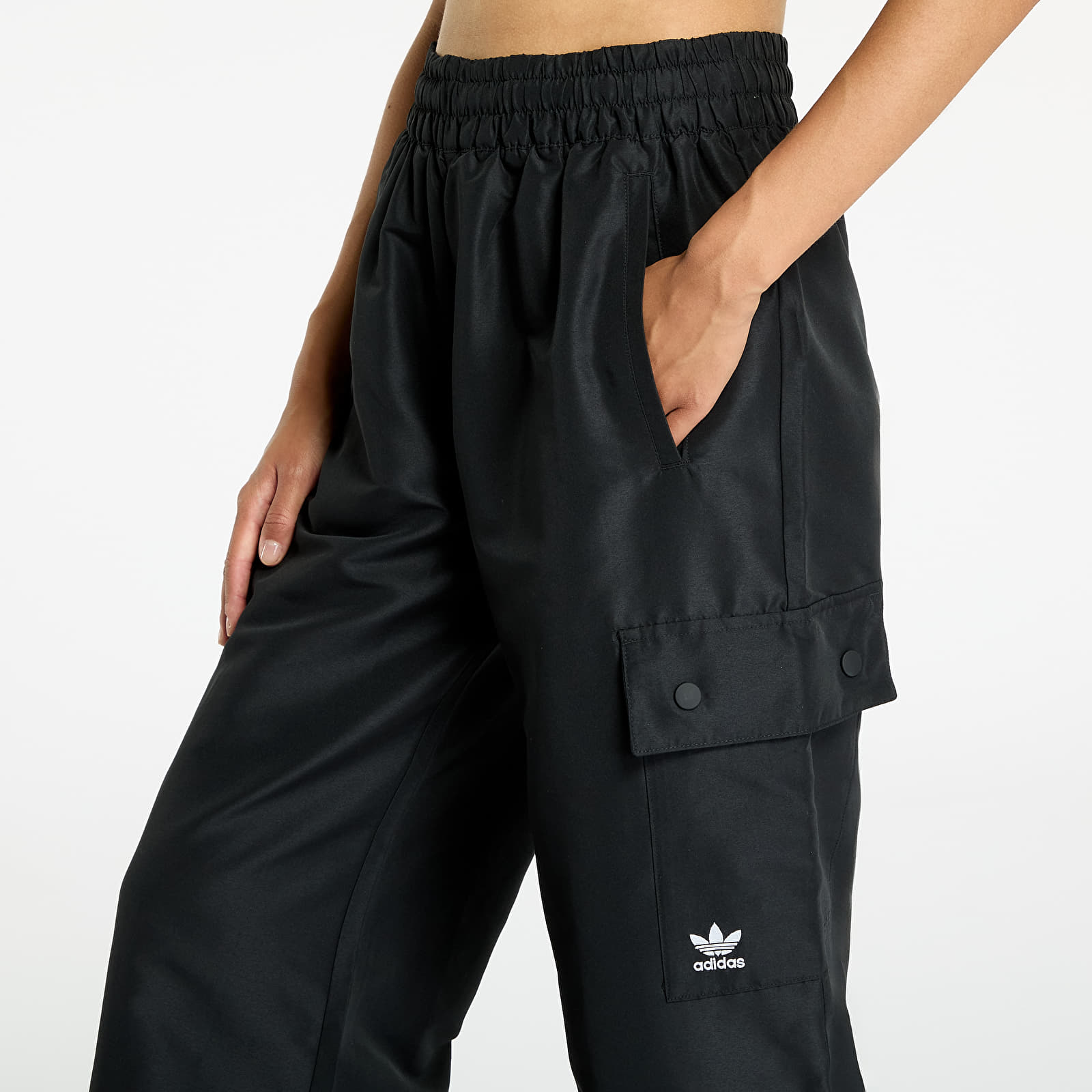 Women's trousers adidas Essentials Woven Cargo Black