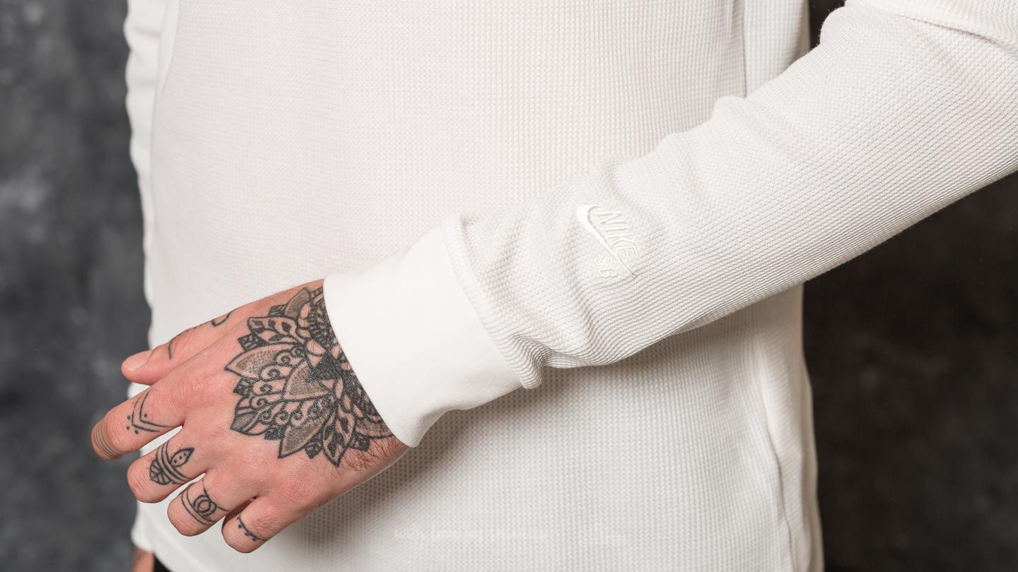 Pólók Nike SB Thermal Longsleeve Tee Light Bone