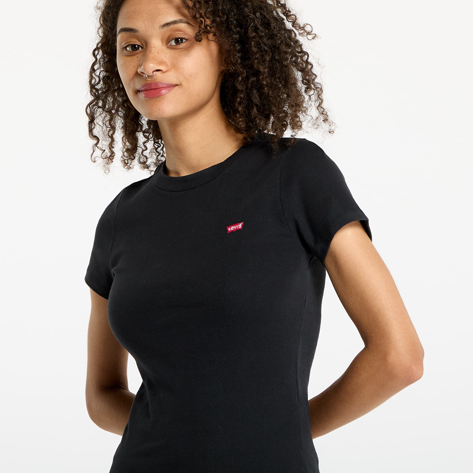 Damen T-Shirts  Levi's® Essential Housemark Tee Black