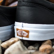 vans era premium leather