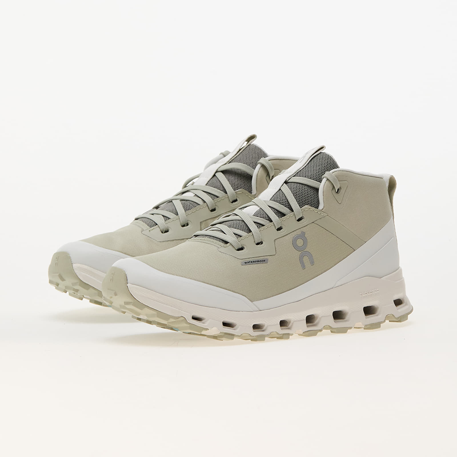 Men's shoes On M Cloudroam Waterproof Chalk/ Ice