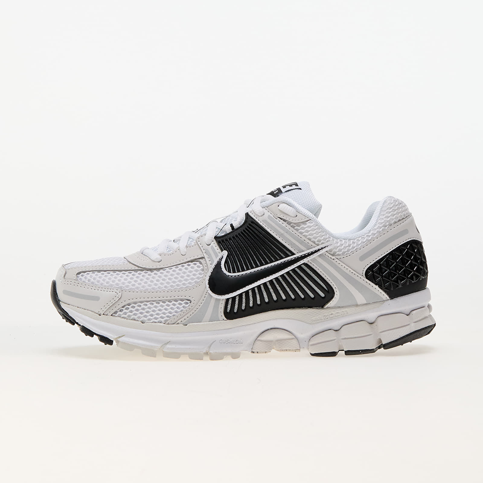 Férfi cipők Nike Zoom Vomero 5 White/ Black-Platinum Tint-Mtlc Platinum