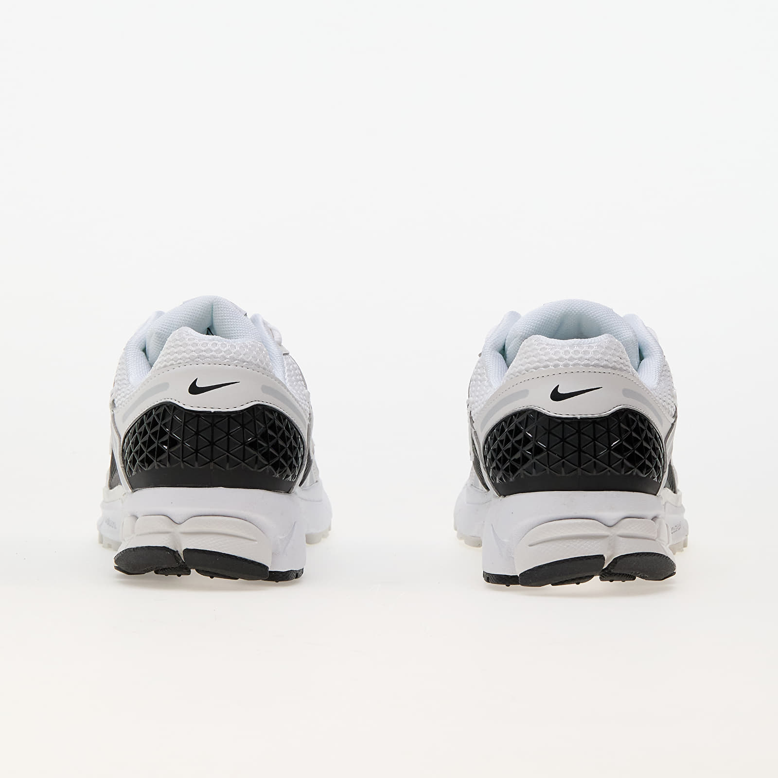 Férfi cipők Nike Zoom Vomero 5 White/ Black-Platinum Tint-Mtlc Platinum