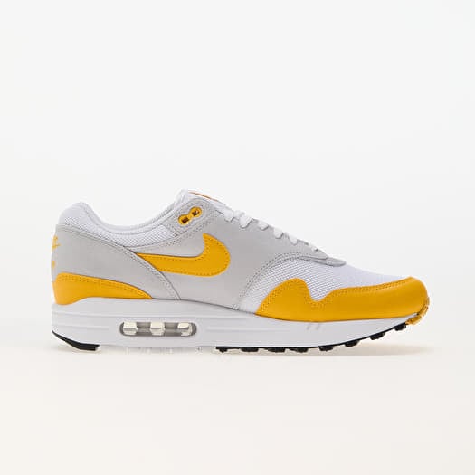 Herren Sneaker und Schuhe Nike Air Max 1 Ess White University Gold Pure Platinum Footshop