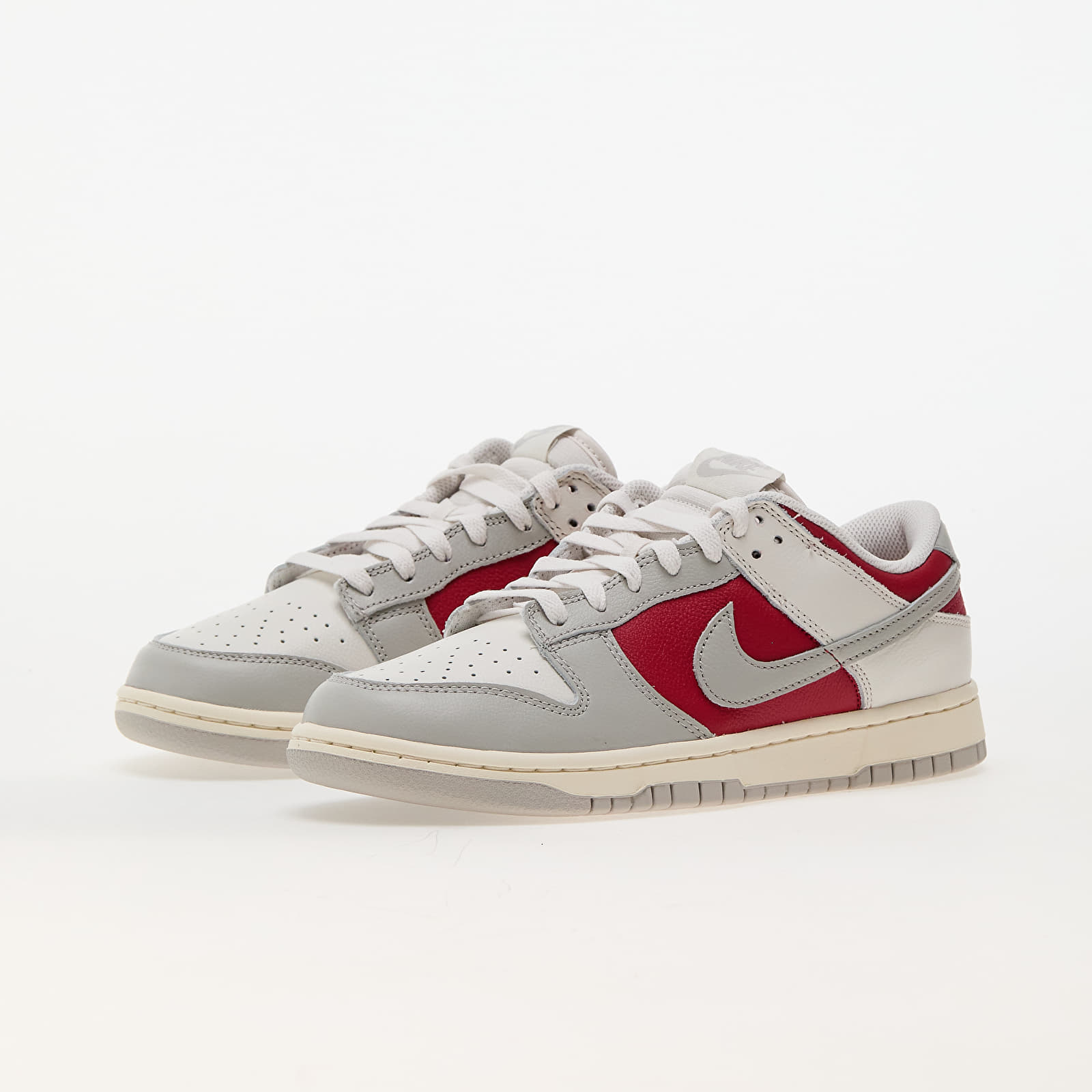 Férfi cipők Nike Dunk Low Retro Phantom/ Lt Iron Ore-Gym Red-Pale Ivory