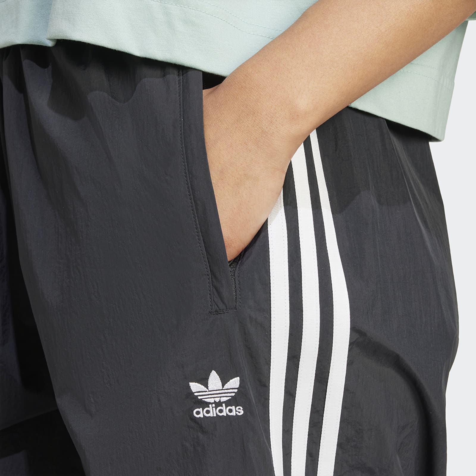 Dámské kalhoty adidas 3 Stripes Parachute Pants Black