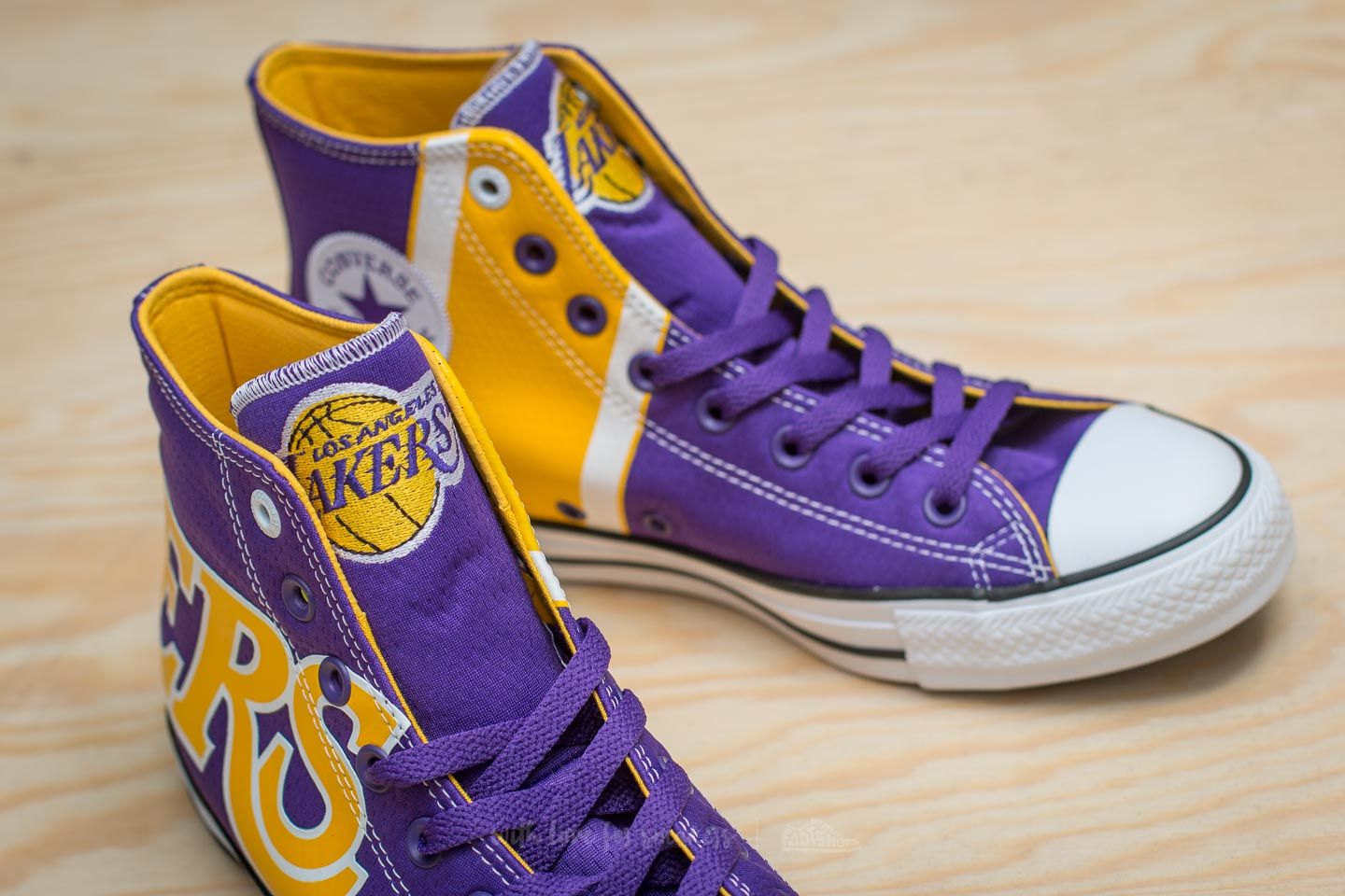 Vyriška avalynė Converse x NBA Chuck Taylor All Star SE Hi Purple/ Gold/ White