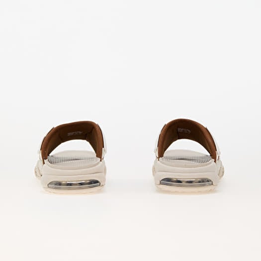 Tan nike slides outlet