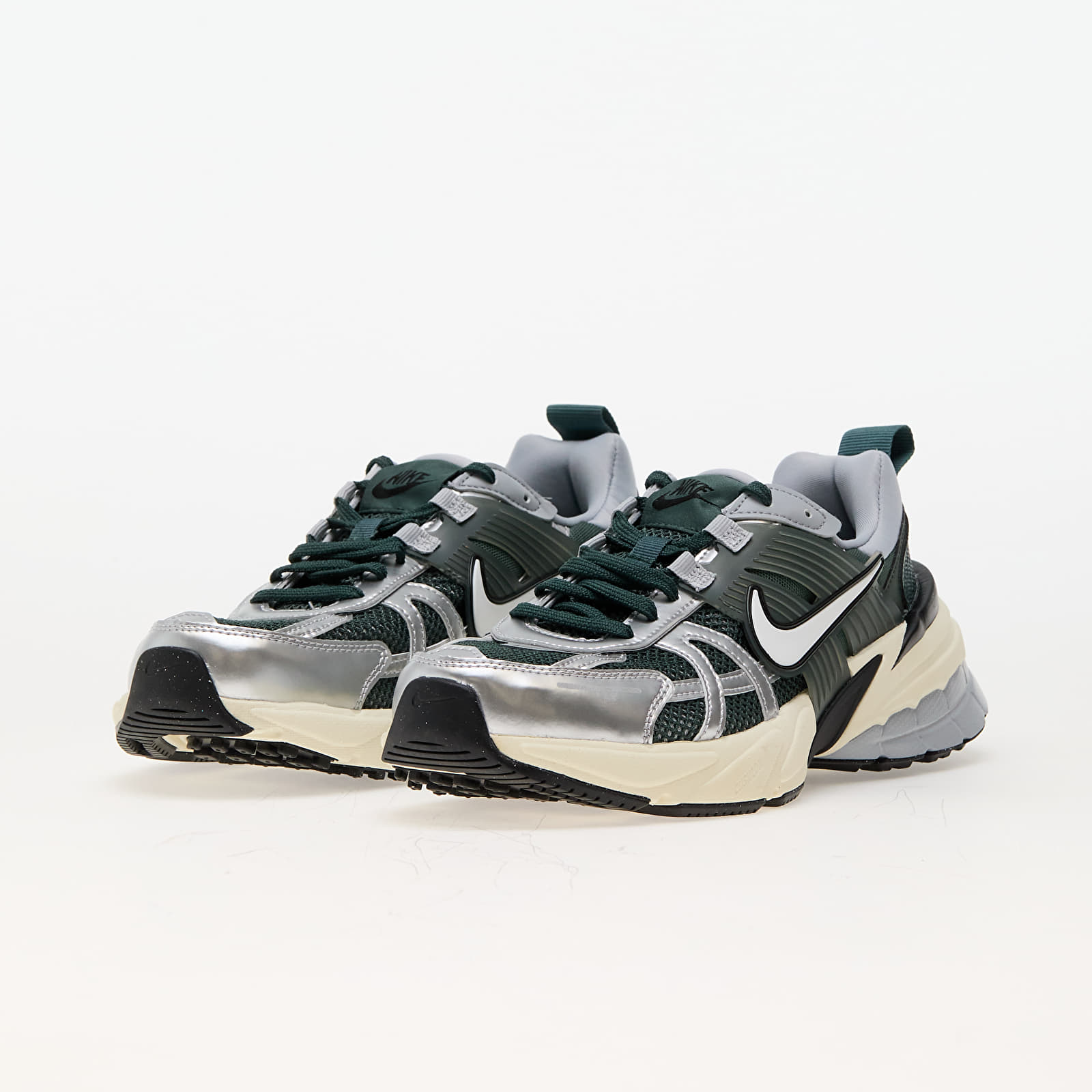 Buty męskie Nike V2K Run Vintage Green/ Vintage Green