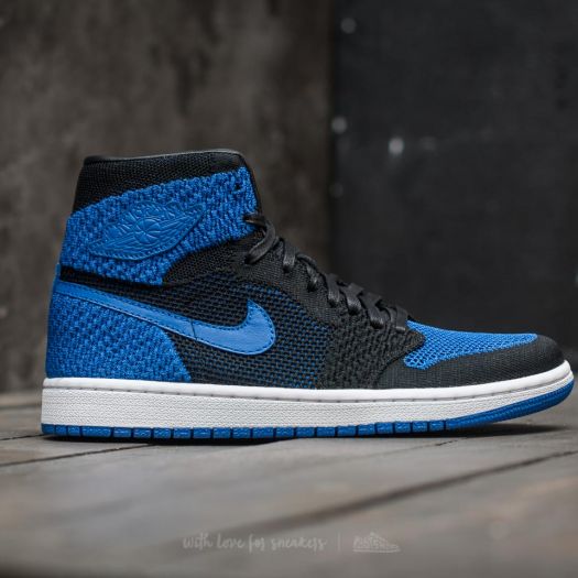 Air jordan 1 retro high flyknit blue 2025