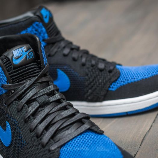 Jordan sales shoes flyknit