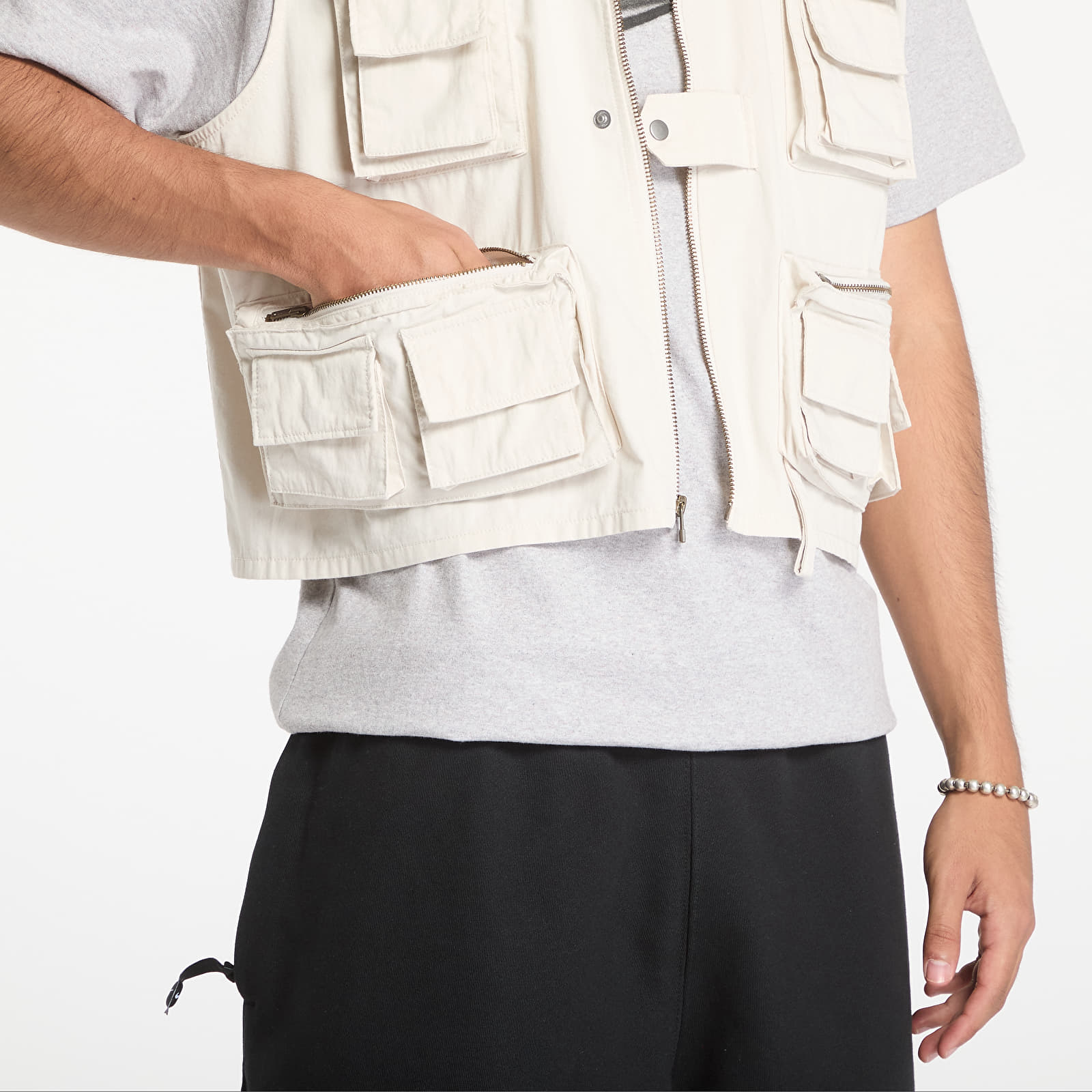 Miesten liivit Nike Life Men's Utility Vest Light Orewood Brown/Light Orewood Brown