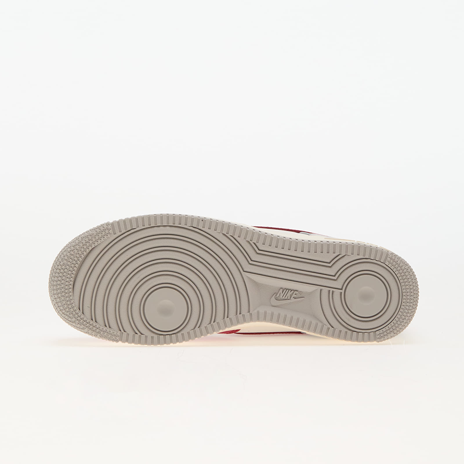Herresko Nike Air Force 1 '07 Lv8 Lt Iron Ore/ Gym Red-Pale Ivory-Phantom