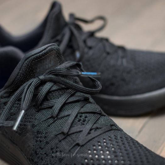 Women s shoes Nike W Lunarepic Low Flyknit 2 Black Black Racer