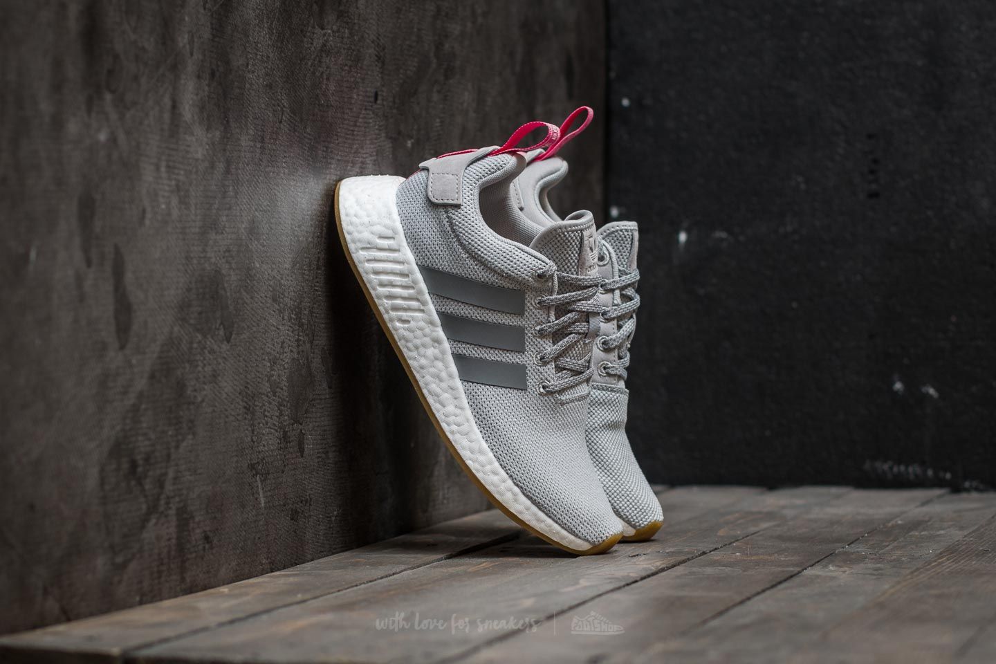 adidas NMD R2 W Primeknit