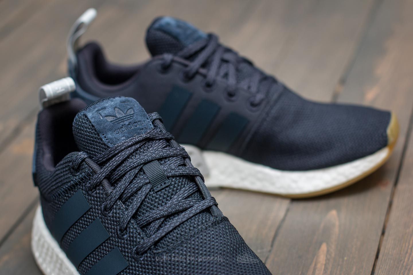 Nmd r2 black blue deals