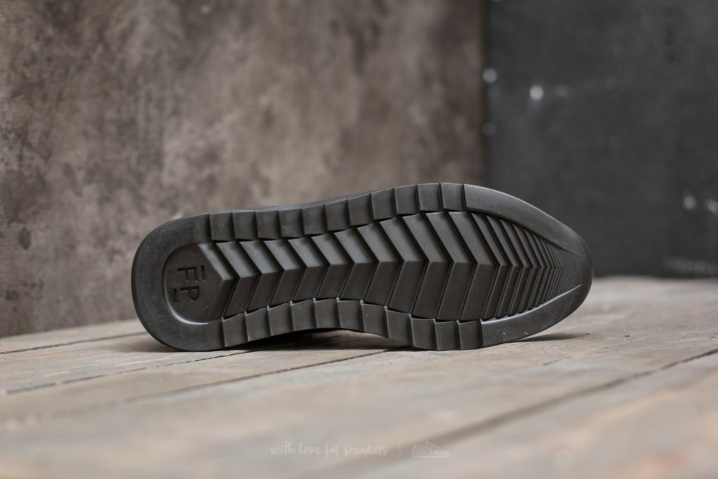 Filling pieces mid altitude heel cap tech hot sale