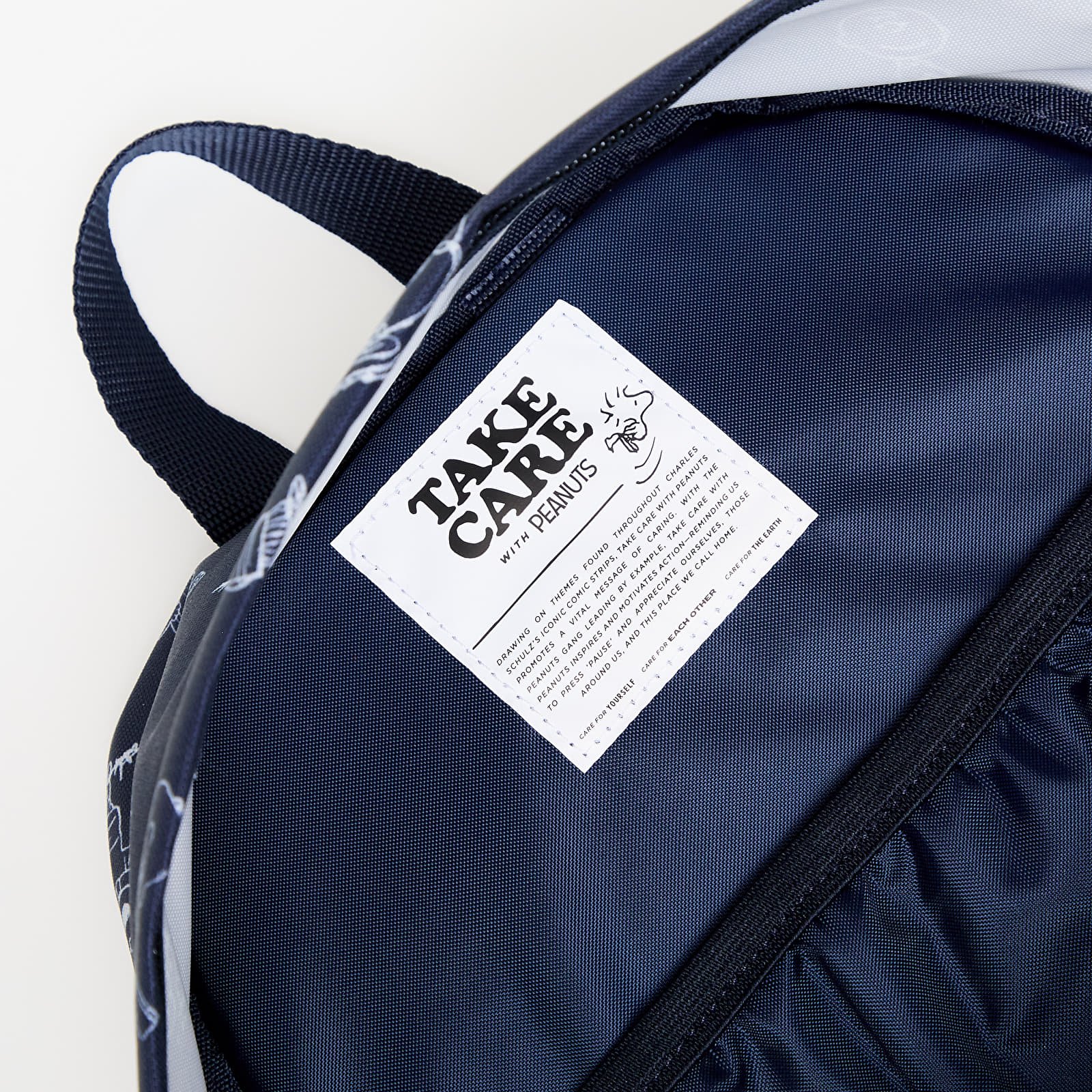 Pánské batohy EASTPAK x Peanuts Padded Pak'R Navy
